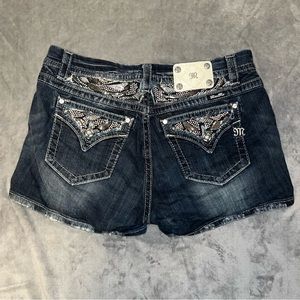 Miss Me Mid-Rise Curvy Denim Jean Shorts Women’s Size 31